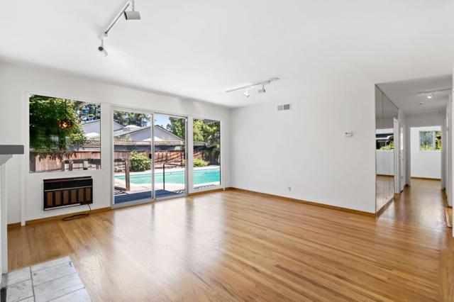 100 Eldora Drive, Mountain View CA: https://media.crmls.org/mediaz/a893cb4c-06f3-4352-b353-7c38fddce585.jpg