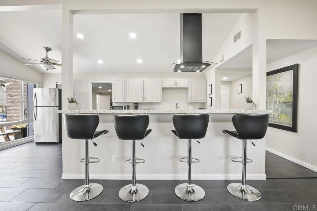 9452 Larrabee Avenue - photo 10