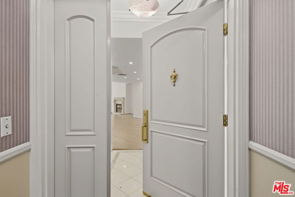 MLS #26855615 image #2