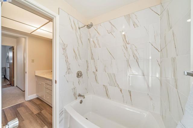 801 E Angela St, Pleasanton CA: https://media.crmls.org/mediaz/a89540a0-8719-4074-bc32-b754f24a8303.jpg