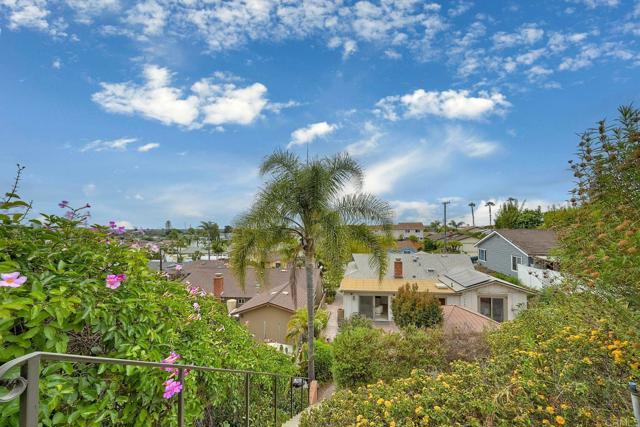 Detail Gallery Image 33 of 35 For 1855 Magdalene Way, San Diego,  CA 92110 - 4 Beds | 2 Baths