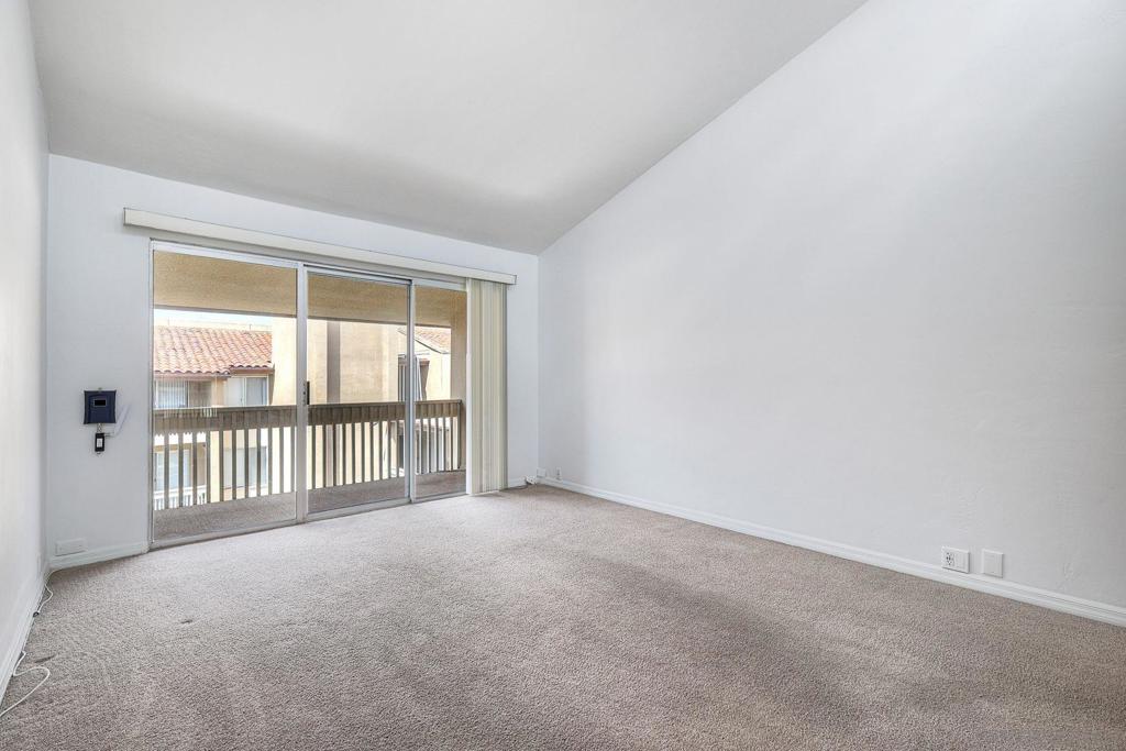 4600 Lamont - photo 3