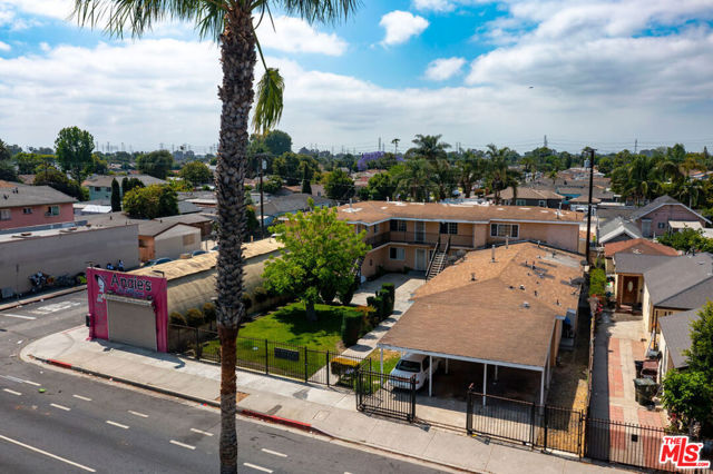 3920 E Alondra Boulevard, Compton CA: https://media.crmls.org/mediaz/a89698e7-c1a5-4593-a01b-46f219142272.jpg