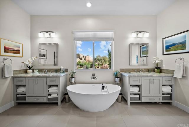 13495 Del Poniente Road, Poway CA: https://media.crmls.org/mediaz/a8969c70-df49-4573-a123-fd35d9190d01.jpg