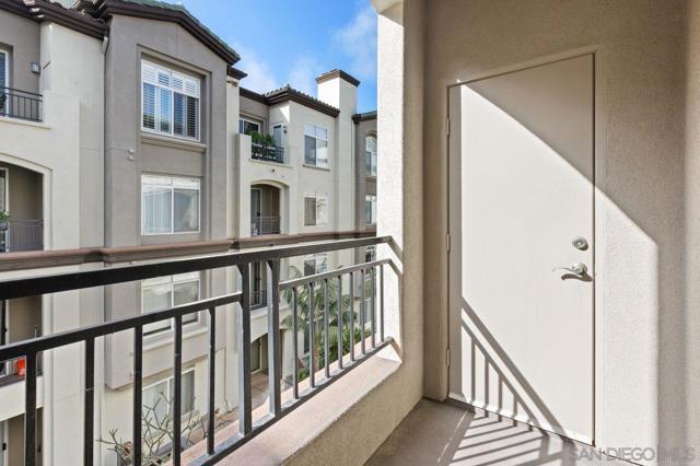 9263 Regents Rd, La Jolla, California 92037, 1 Bedroom Bedrooms, ,1 BathroomBathrooms,Condominium,For Sale,Regents Rd,250019061SD