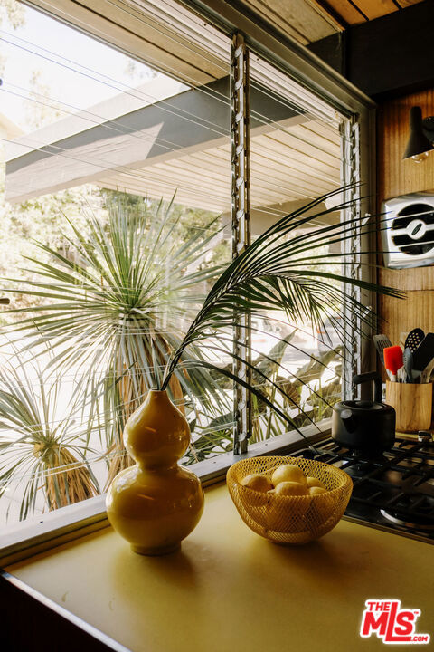 3319 Tareco Drive, Los Angeles CA: https://media.crmls.org/mediaz/a898035d-e165-4a09-a101-ed315a0897e4.jpg