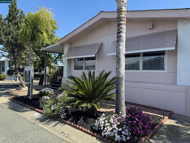 256 Oahu Drive, Pittsburg CA: https://media.crmls.org/mediaz/a8988446-7135-4ebb-a241-37e24e6caecc.jpg