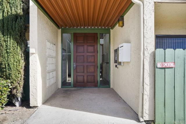 Detail Gallery Image 5 of 32 For 8000 University Avenue #108,  La Mesa,  CA 91942 - 1 Beds | 1 Baths