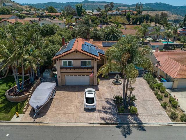 14229 Jennings Vista Way, Lakeside CA: https://media.crmls.org/mediaz/a8992ba2-ae21-4cb0-af06-ed2c220f2527.jpg