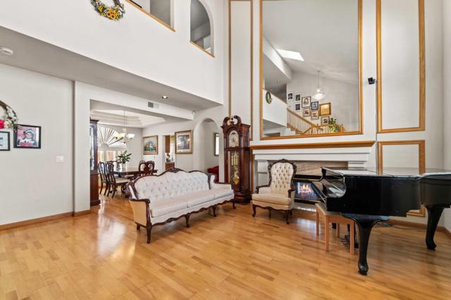 70 Meadowland Drive, Milpitas CA: https://media.crmls.org/mediaz/a899dac9-1ee8-4b5a-b48e-35a2fcb68217.jpg