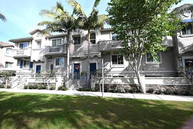 Detail Gallery Image 35 of 44 For 4035 Bluff View Way, Carlsbad,  CA 92008 - 4 Beds | 2/1 Baths