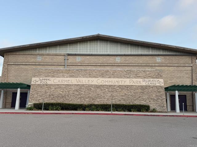 3887 Pell Place, San Diego CA: https://media.crmls.org/mediaz/a89c1267-b361-4090-a81b-7953f936314c.jpg