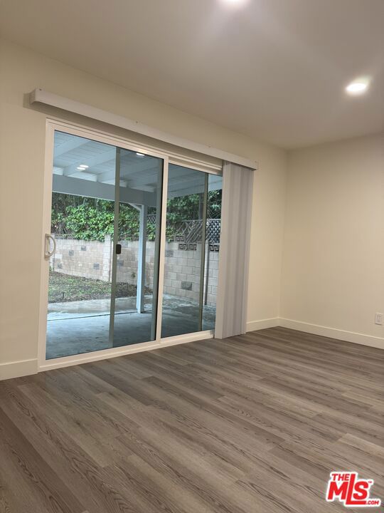 8408 Fable Avenue, West Hills CA: https://media.crmls.org/mediaz/a89c5a08-dbcf-49a7-b7cd-edeef99c8e88.jpg