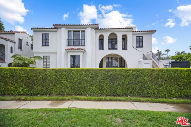 1148 S Stanley Avenue, Los Angeles CA: https://media.crmls.org/mediaz/a89c6952-ac8b-4be1-81e5-78fb24edfc70.jpg