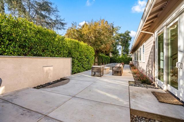 2002 Sunnyview Lane, Mountain View CA: https://media.crmls.org/mediaz/a89d1107-a69d-4ad1-8b2f-4cb3c0c65bd3.jpg