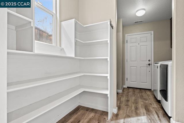 2762 St Andrews Dr, Brentwood CA: https://media.crmls.org/mediaz/a89db312-a6ef-4e3a-aa11-3758bfe5b432.jpg