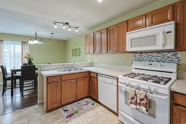 6872 Quebec Court, San Diego CA: https://media.crmls.org/mediaz/a89dbe05-7b23-4117-b260-f2c859b59873.jpg