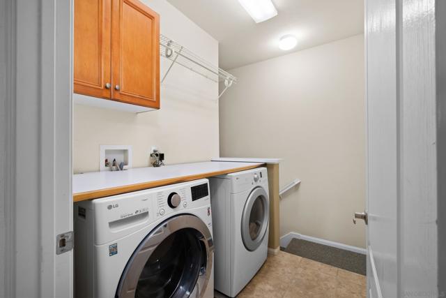 12680 Creekview Drive, San Diego CA: https://media.crmls.org/mediaz/a89ec94a-44a4-4124-9c7f-8566c8a373de.jpg