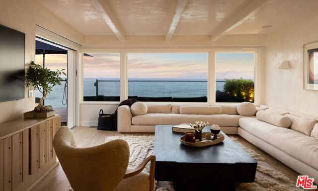 23456 Malibu Colony Road, Malibu CA: https://media.crmls.org/mediaz/a8a0d3a3-c13c-4bfc-8404-1f7d981aab4f.jpg