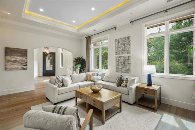 17435 Phillips Avenue, Los Gatos CA: https://media.crmls.org/mediaz/a8a115cb-f0d9-41e0-a6c8-6b8c5d6d7550.jpg