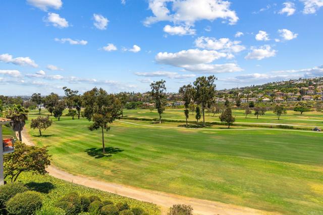 2534 Navarra Drive, Carlsbad CA: https://media.crmls.org/mediaz/a8a13c5f-9dd2-4ff0-82c9-019b4e9d5140.jpg