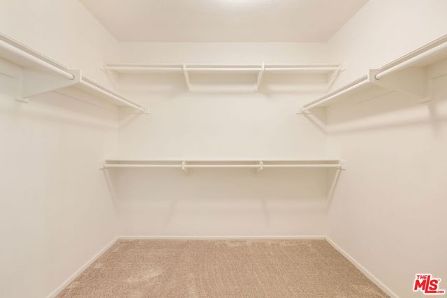 17200 Palisades Circle, Pacific Palisades CA: https://media.crmls.org/mediaz/a8a44ed9-190b-4fc7-aade-90efc90a414e.jpg