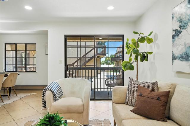 1116 Brewster Ave, Redwood City CA: https://media.crmls.org/mediaz/a8a461be-3d45-48c7-a557-a9bcc88a4d1d.jpg