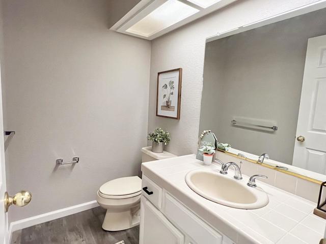 Image 18 of 47 For 438 Portofino Drive 102