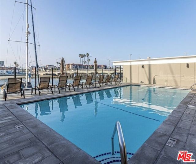 5400 E The Toledo, Long Beach CA: https://media.crmls.org/mediaz/a8a65e0f-c5ed-454b-9466-2a635a985e1e.jpg
