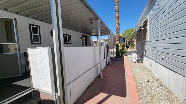 74711 Dillon Road, Desert Hot Springs CA: https://media.crmls.org/mediaz/a8a6dd84-243a-4953-999a-f808f2b06b1b.jpg