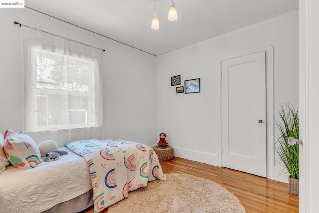 3671 38th Ave, Oakland CA: https://media.crmls.org/mediaz/a8a6e21f-6a29-48b6-9cc8-ef3175695859.jpg