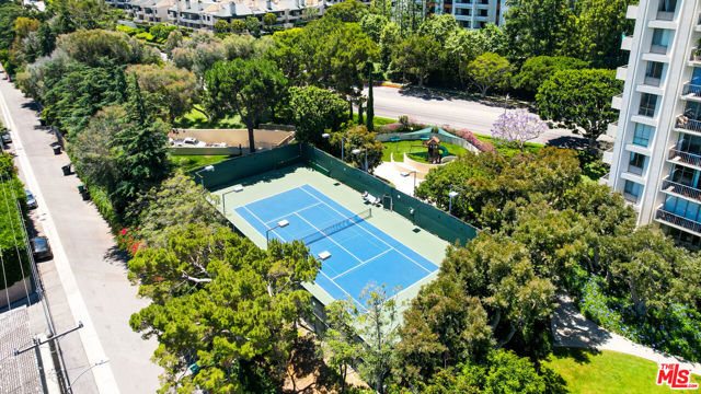 2160 Century Park East, Los Angeles CA: https://media.crmls.org/mediaz/a8a8d2a2-b1d3-4bf2-b0a1-6bd72ea5407e.jpg