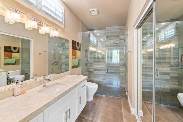 78391 Desert Willow Drive, Palm Desert CA: https://media.crmls.org/mediaz/a8a91cf7-3439-4f34-8c36-fbe210913181.jpg