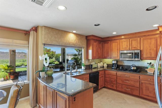 11464 Alborada, San Diego CA: https://media.crmls.org/mediaz/a8a99c44-450e-4c23-9b47-302ecd25d606.jpg