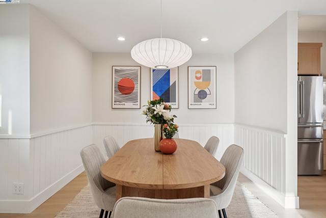 201 Amherst Ave, Kensington CA: https://media.crmls.org/mediaz/a8ab64ae-d623-445b-895c-c8040fecda31.jpg