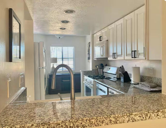 2345 S Cherokee Way Way #157, Palm Springs, CA 92264