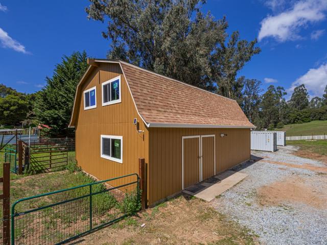 20150 Tarawild Court, Prunedale CA: https://media.crmls.org/mediaz/a8ad6410-c3f3-46e5-ad03-49eeabb89262.jpg