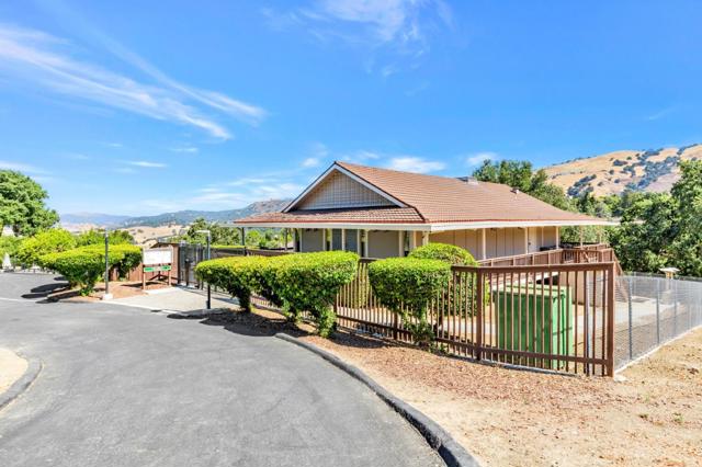 3785 Live Oak Lane, Morgan Hill CA: https://media.crmls.org/mediaz/a8adadd7-9596-4408-a046-4407f5799ed7.jpg