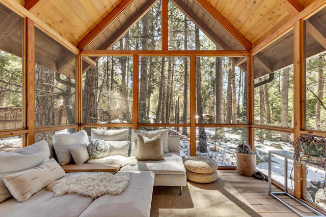 26299 Tahquitz Drive, Idyllwild CA: https://media.crmls.org/mediaz/a8addb4b-9fc6-4c45-9c28-f0eb967a96ec.jpg