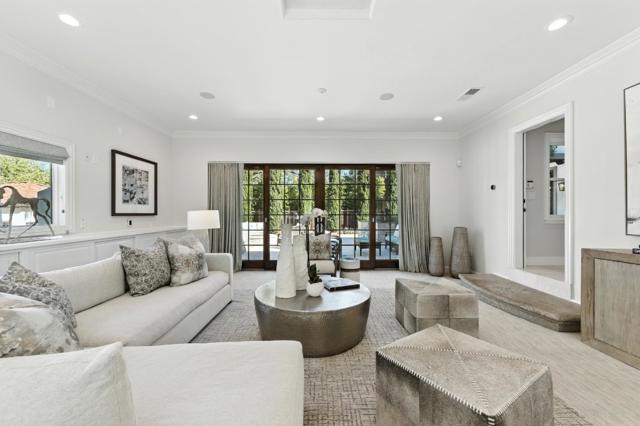 1355 Arbor Avenue, Los Altos CA: https://media.crmls.org/mediaz/a8ae2d44-f351-42f9-8750-a0700e03f484.jpg