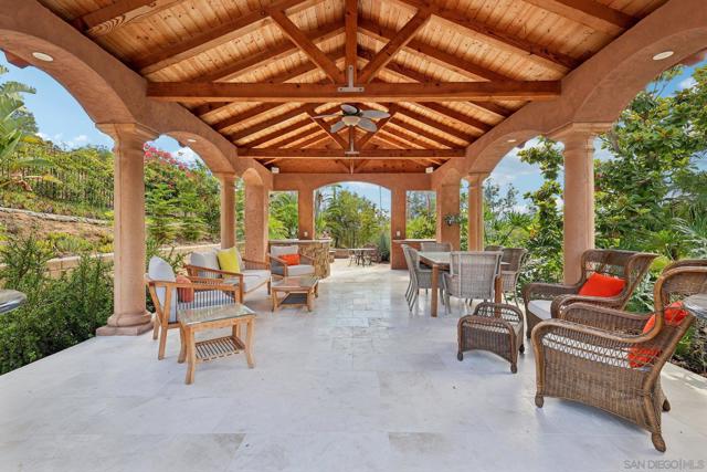 15035 Orchard View Dr, Poway CA: https://media.crmls.org/mediaz/a8ae4d9b-db15-45fd-8eb7-e736a0c41f2a.jpg