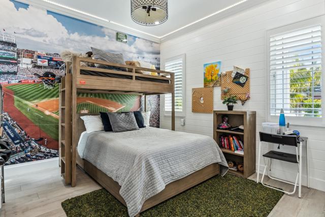 Detail Gallery Image 36 of 46 For 4230 Orchard Ave, San Diego,  CA 92107 - 4 Beds | 4/1 Baths