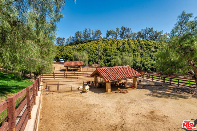 Image 31 of 44 For 8018 Balcom Canyon Road