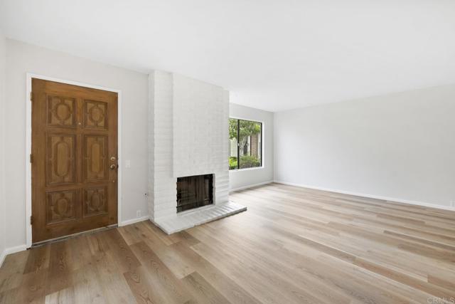 11883 Timaru Way, San Diego CA: https://media.crmls.org/mediaz/a8b09d23-aecc-4a62-8827-4122df385f71.jpg