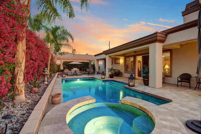 54 Camino Real, Rancho Mirage CA: https://media.crmls.org/mediaz/a8b1322c-734d-4235-b4bb-b4d826b3fc53.jpg
