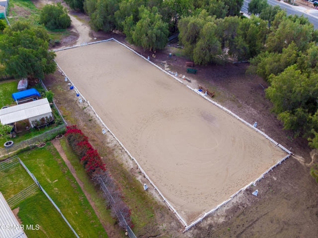 952 Carefree Drive, Simi Valley CA: https://media.crmls.org/mediaz/a8b2cebb-bc98-4af7-87e5-06230c553177.jpg