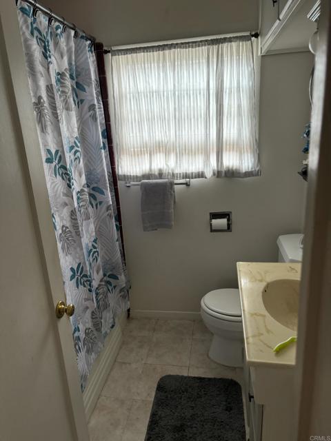 2458 Central Avenue, Spring Valley, California 91977, ,Residential Income,For Sale,Central Avenue,PTP2404193