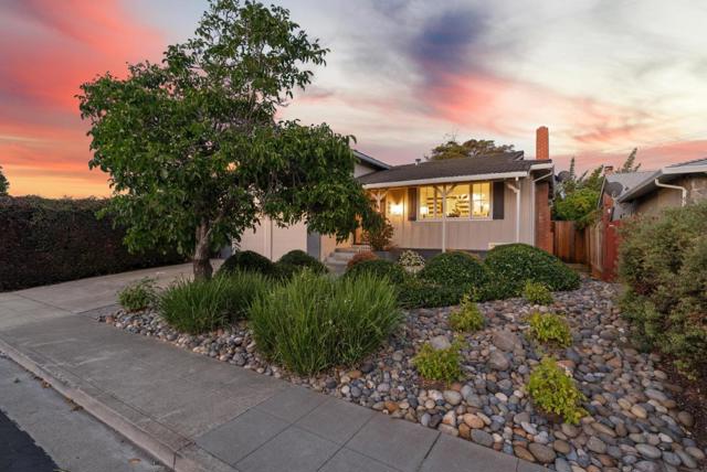 985 Capitola Way, Santa Clara CA: https://media.crmls.org/mediaz/a8b3902e-b847-46a0-b579-924fd9bedfff.jpg