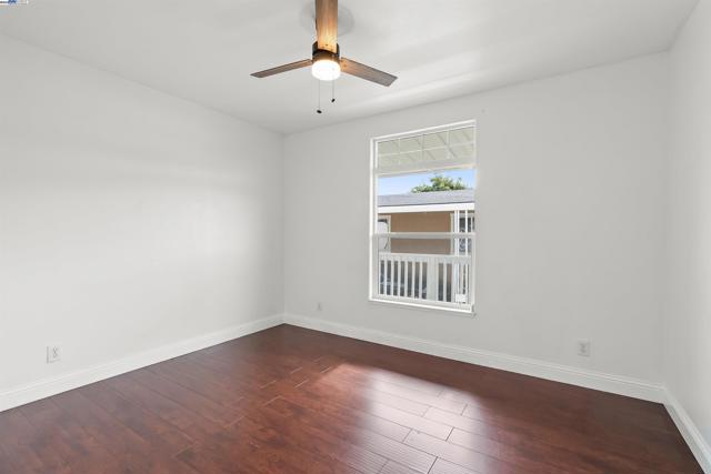 28147 Murcia st, Hayward CA: https://media.crmls.org/mediaz/a8b407e6-2fa3-4ef9-b0d4-1b69fba4bd6f.jpg
