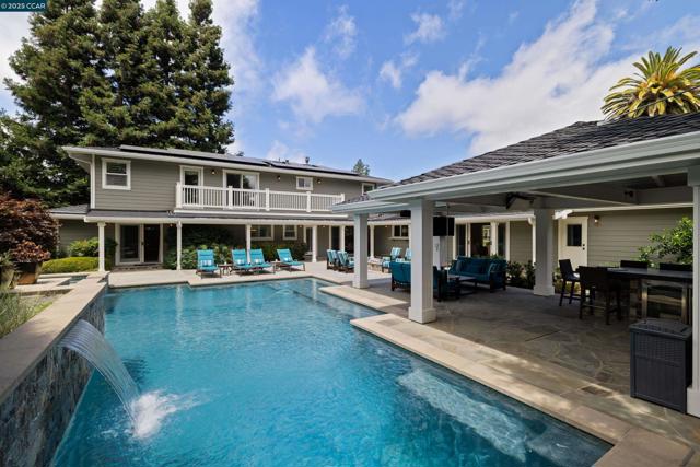 125 El Dorado Ave, Danville CA: https://media.crmls.org/mediaz/a8b40ab1-4028-4a23-9e44-38bebad79a78.jpg